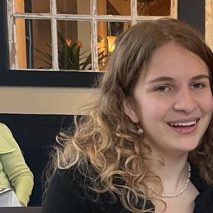 Meet your Posher, Alexandra